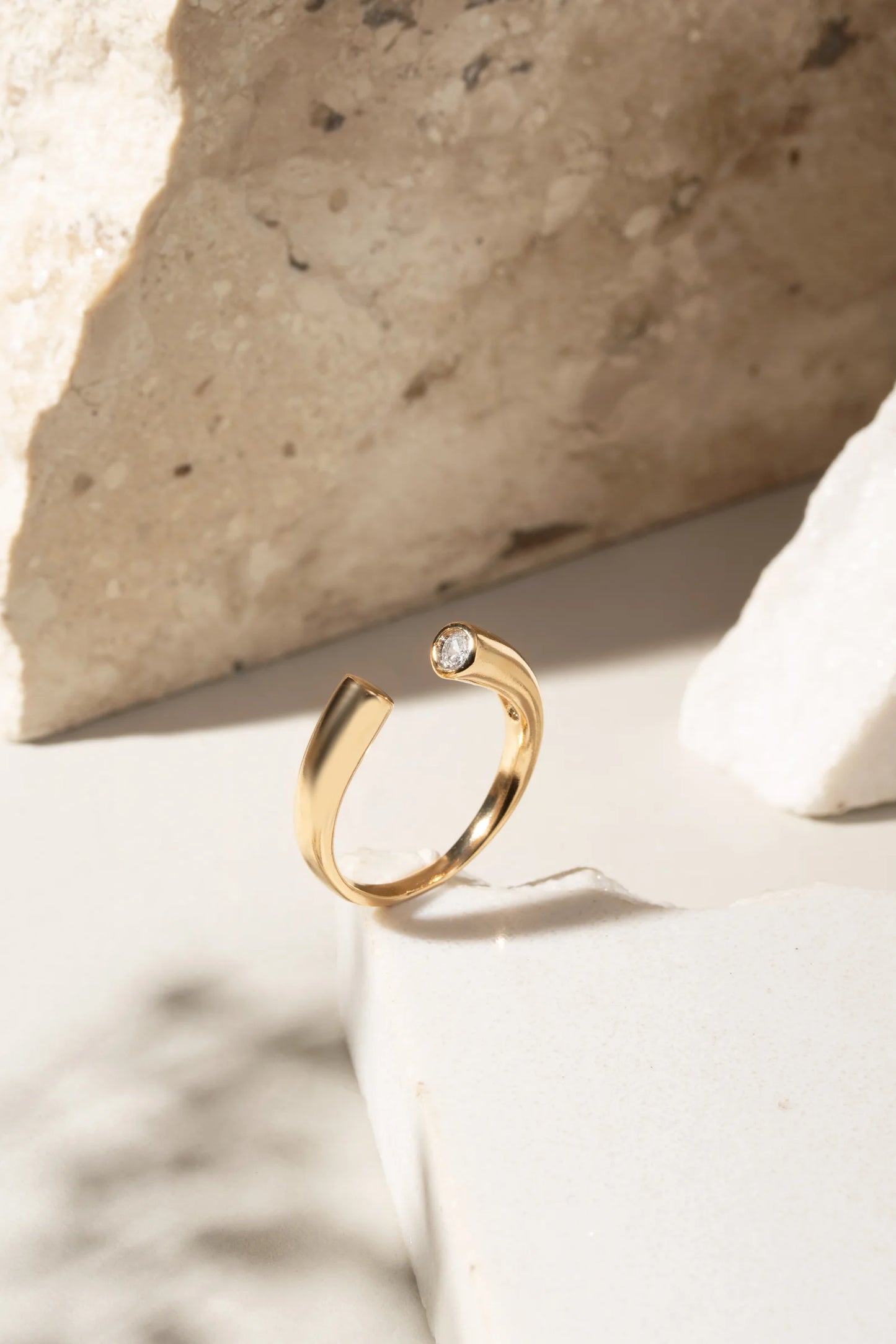 White Zircon Light Dot Ring