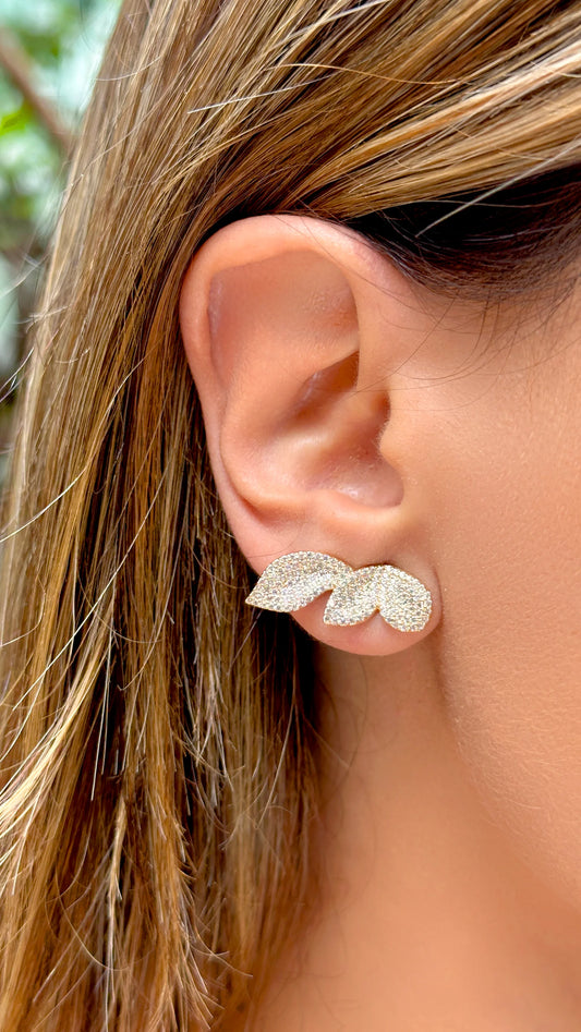 White Zircon Three Petals Earcuff Earrings