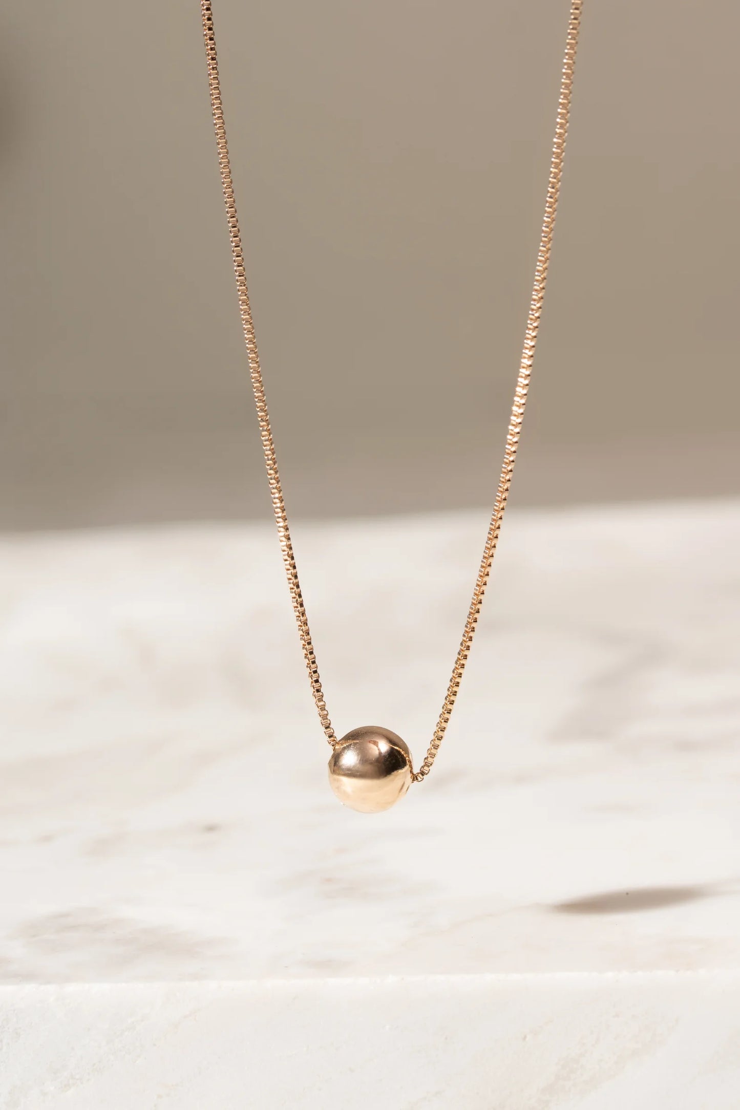 Necklace Gold 8mm Ball