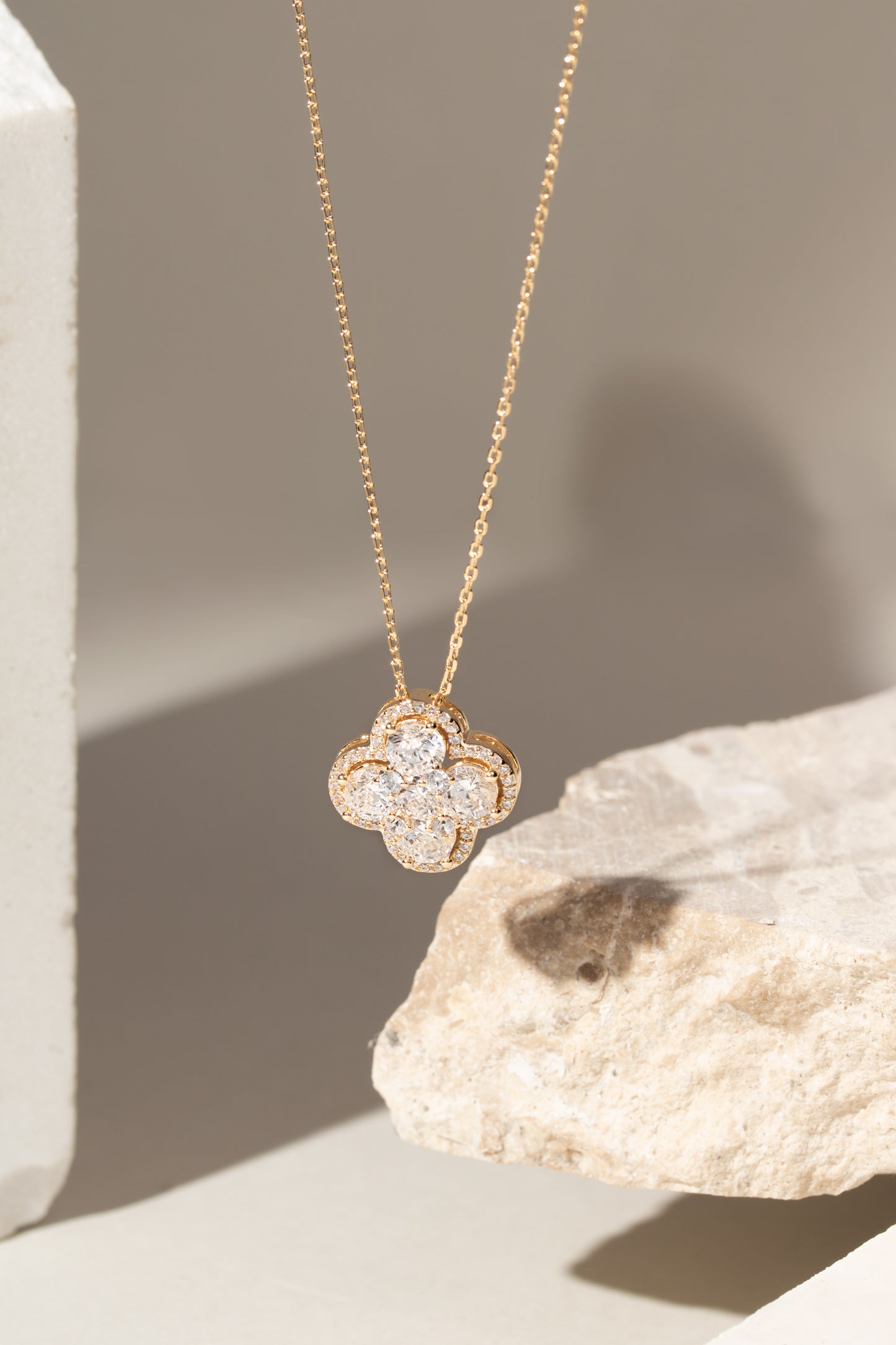 White Zircon Clover Necklace