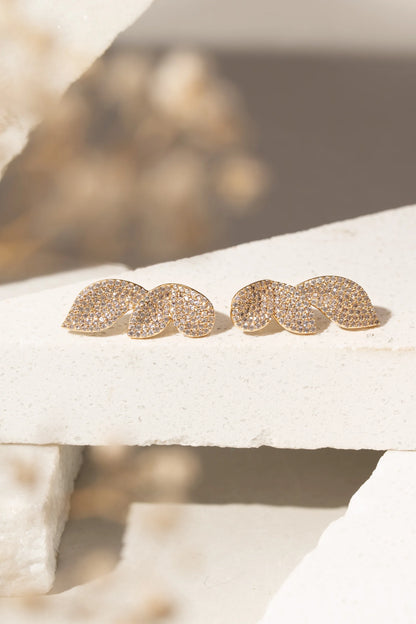 White Zircon Three Petals Earcuff Earrings