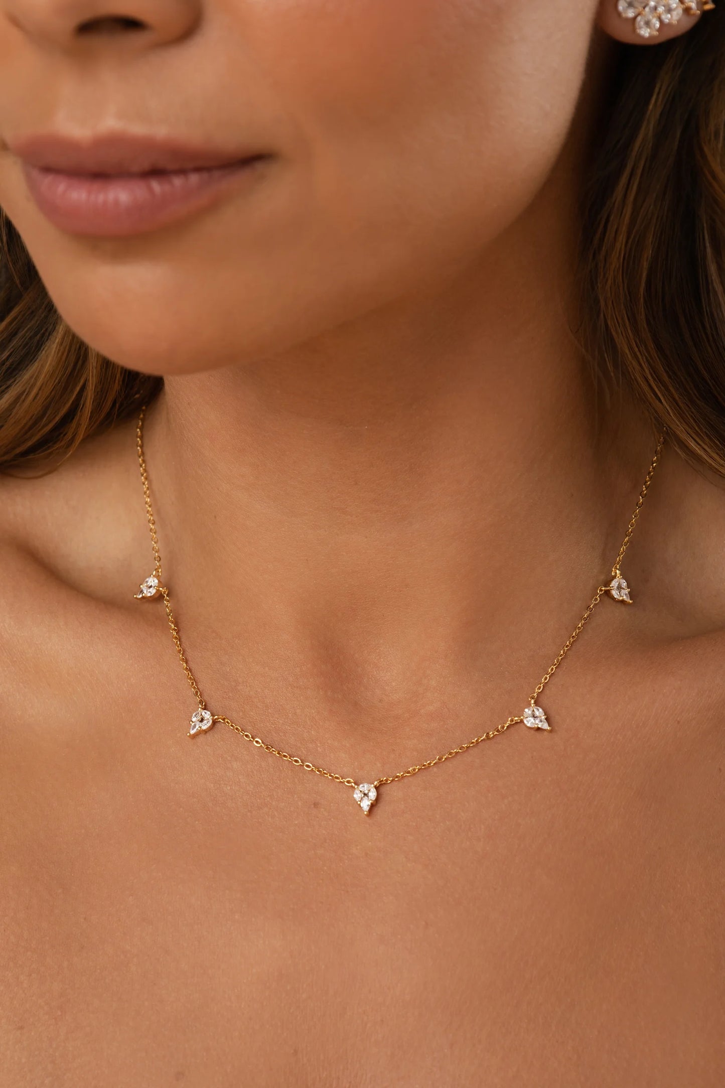 White Zircon Little Flower Necklace