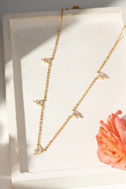 White Zircon Little Flower Necklace