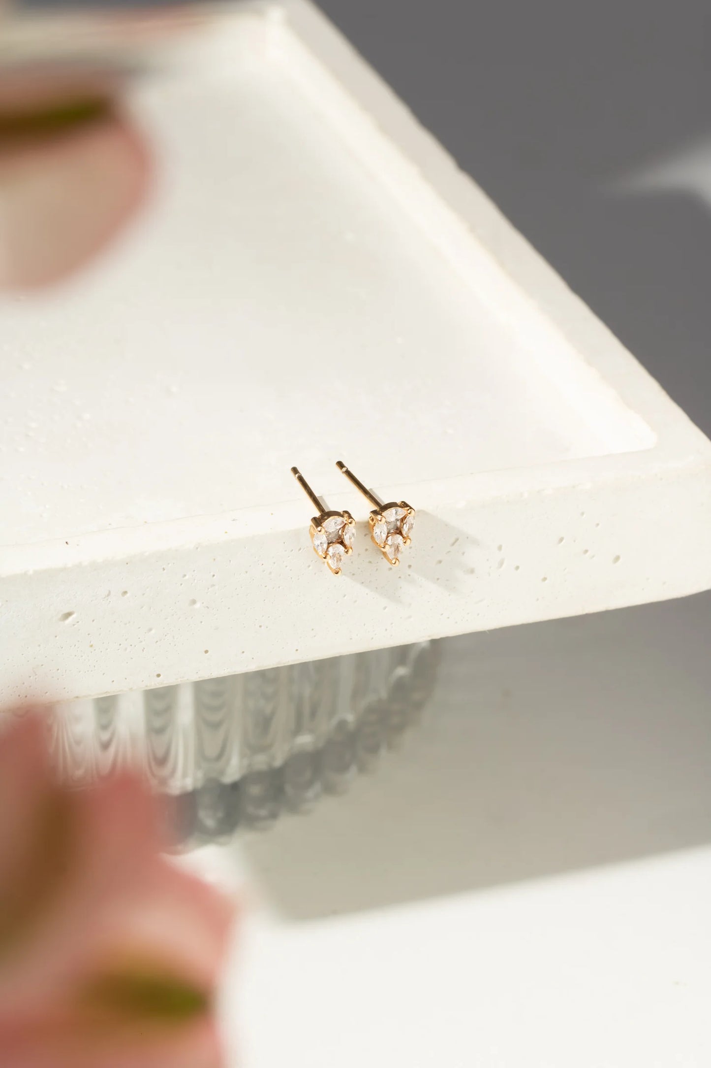 White Zircon Little Flower Earrings